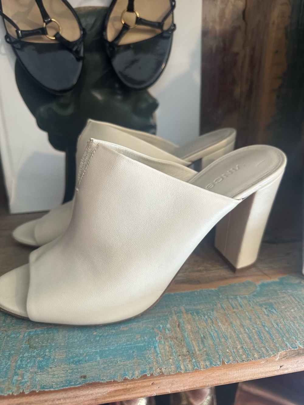Vince Cream Leather Peep Toe Block Heel Mules Size 8.5